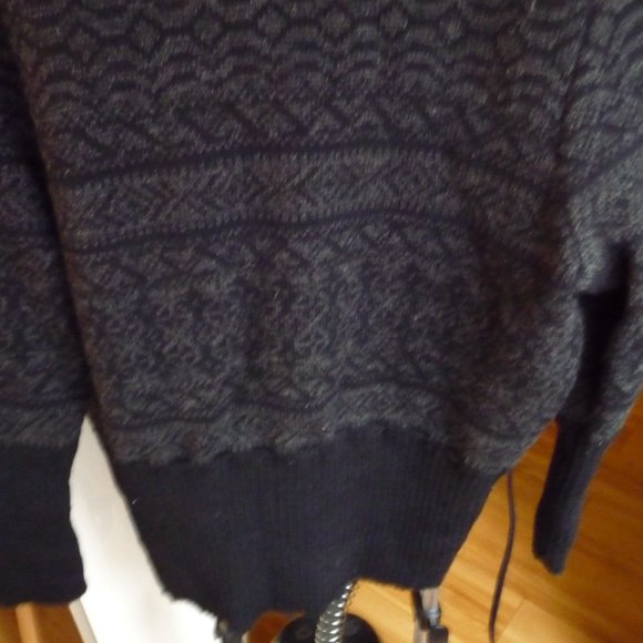 APLEKS NORWEGIAN  NEW GREY/BLACK CARDIGAN FRONT ZIP NORDIC 100% WOOL GORGEOUS M - Picture 3 of 7